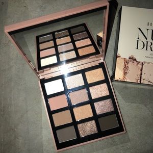 Bobbi Brown Nude Drama Eyeshadow